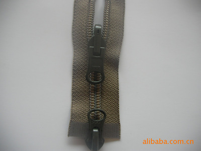 YKK 8號尼龍雙開尾拉鏈 品質(zhì)與實用性的完美結(jié)合